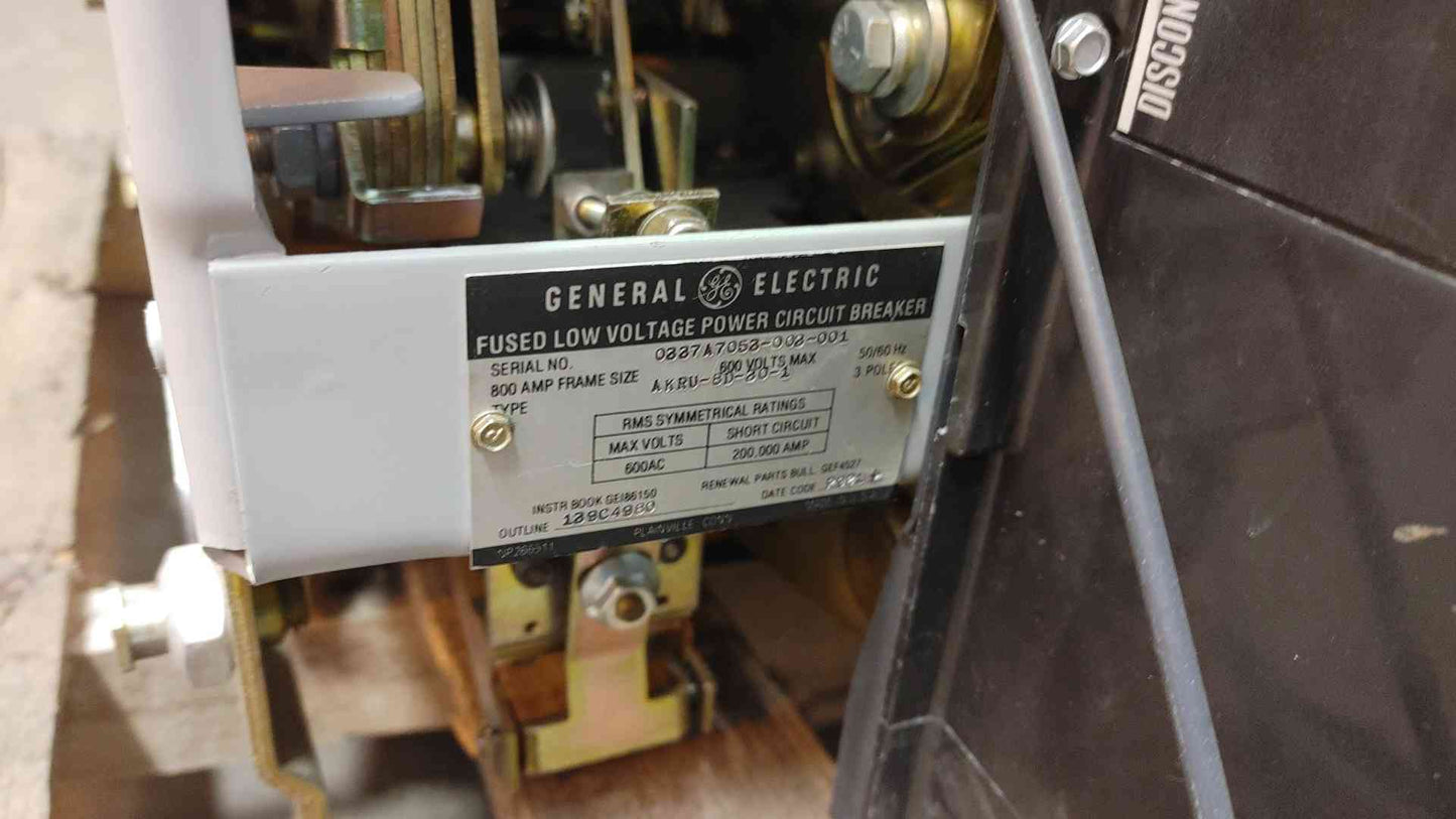 GE Fused Low Voltage Power Circuit Breaker 800 Amp 3 Pole AKRU-8D-30-1 (SKU: 108584)