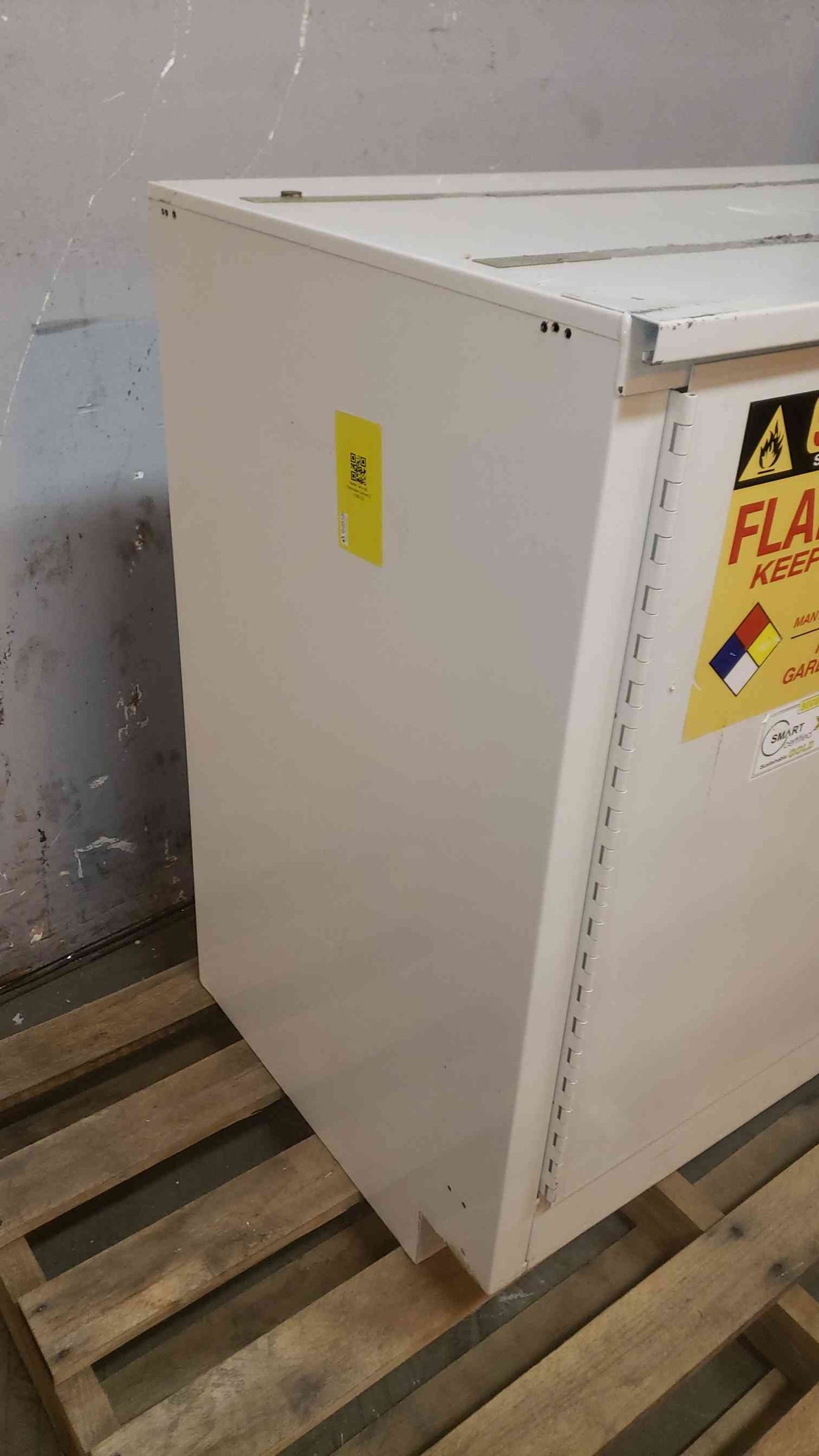 Securall Flammable Cabinet 3' Metal Casework Cabinet (108513)