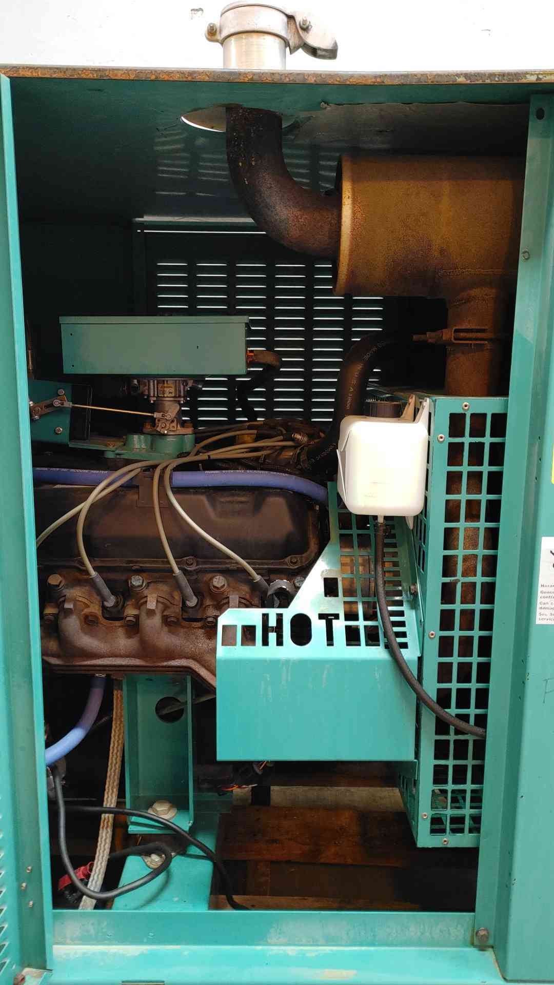 65KW Onan Ford Generator 1PH/3PH 1068Hrs Nat Gas LP '99 LOAD TESTED (108783)
