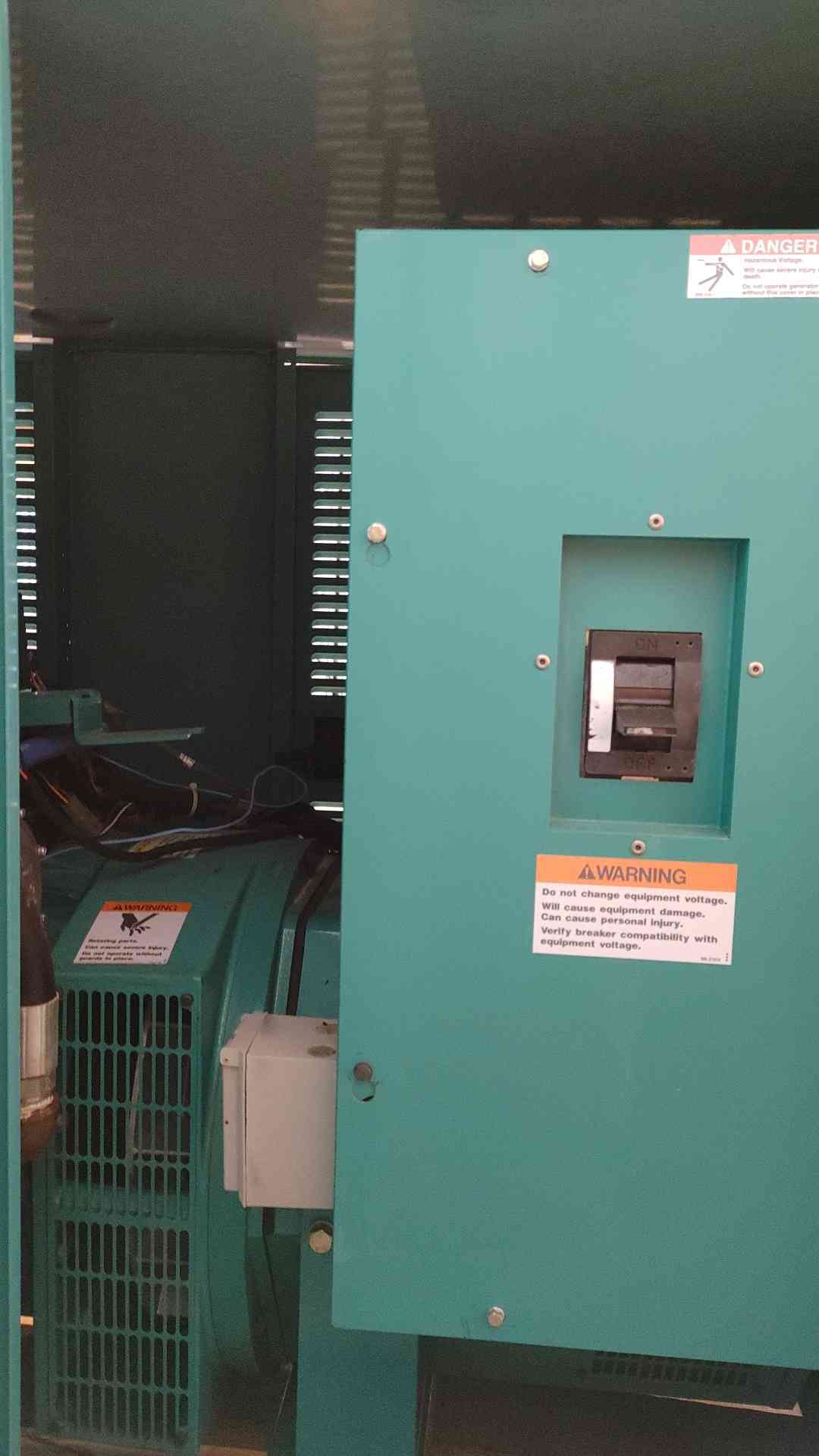 65KW Onan Ford Generator 1PH/3PH 1068Hrs Nat Gas LP '99 LOAD TESTED (108783)
