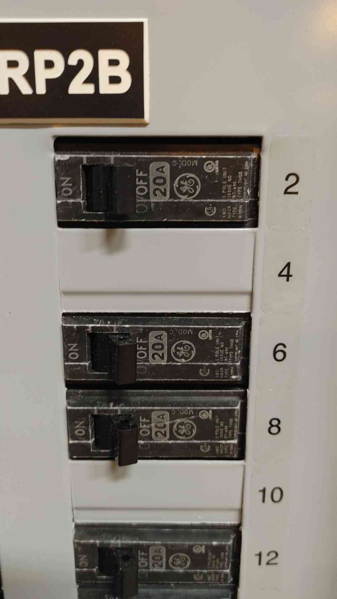 General Electric A Series Panelboard AQF3422ABX 225 AMP 208Y/120 V 3 PHASE 4 WIRE (108834)
