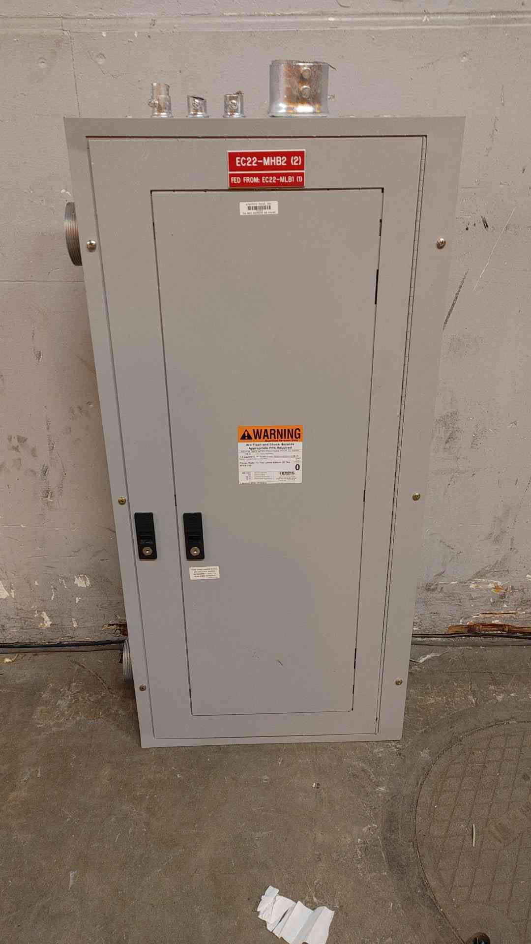 GE A Series Panelboard AEF3422MBX 225 AMP 480/277v 3 PHASE 4 WIRE (108887)