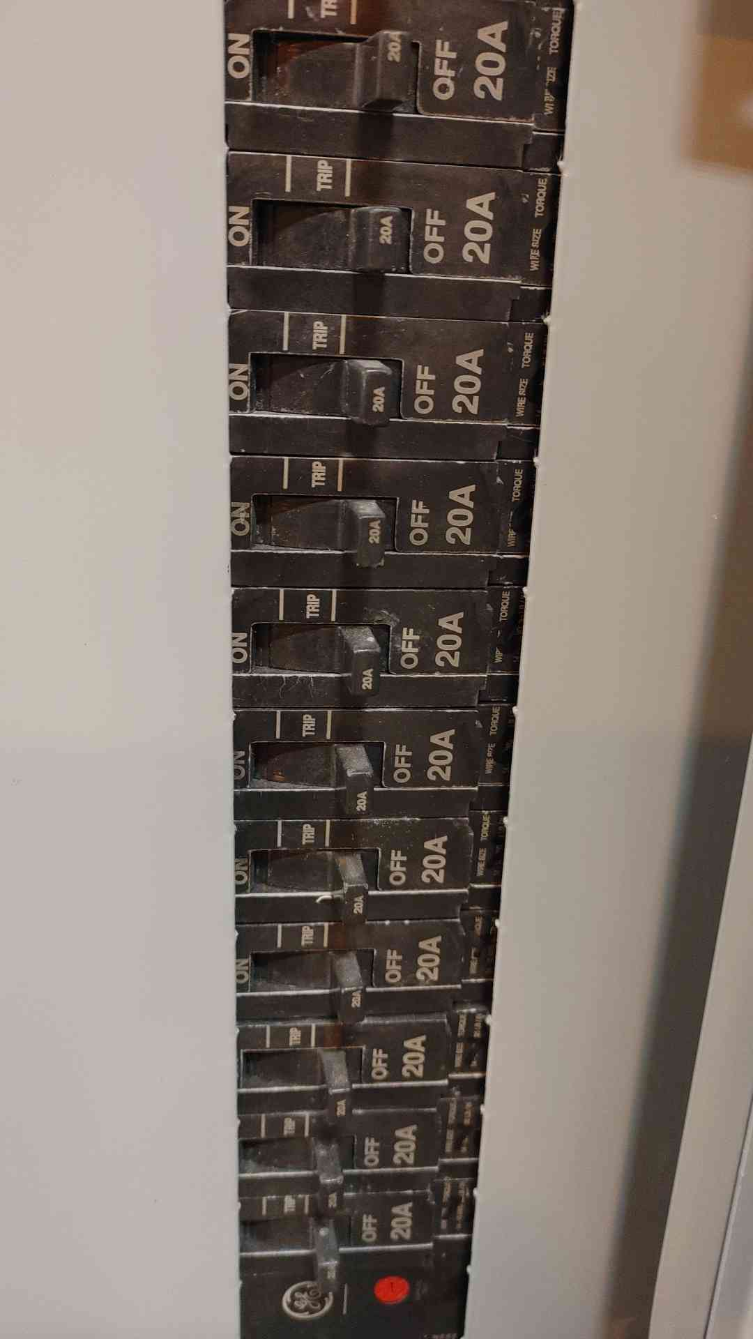 GE A Series Panelboard AEF3422MBX 225 AMP 480/277v 3 PHASE 4 WIRE (108887)