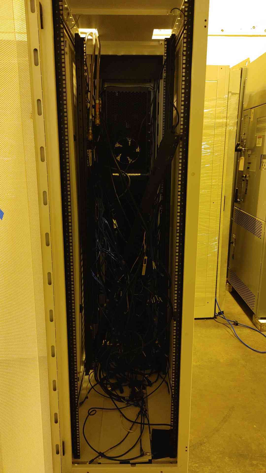 42U Ortronics OptiCool Server Rack Fully Enclosed w/ Cooling OR-LXO4724455-5000 (108407)