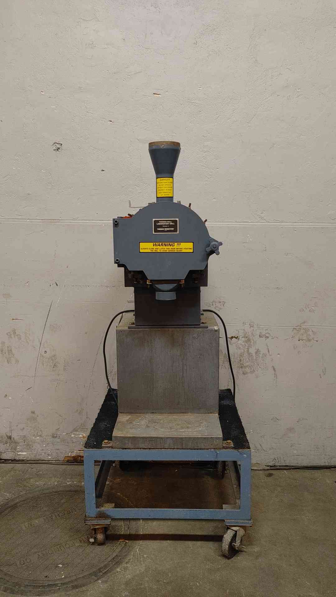 Thomas Scientific Wiley Laboratory Mill Model 4 115V 8.6A Model 3379-E10 (108949)
