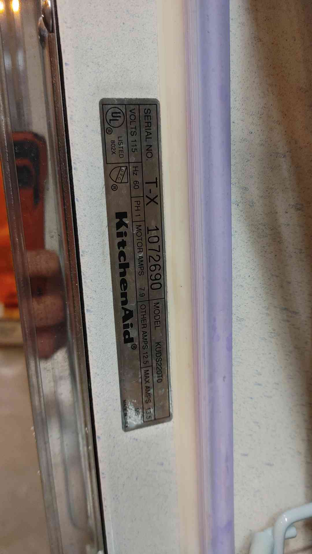 *Pickup Only* KitchenAid Dishwasher KUDS220T0 (108954)