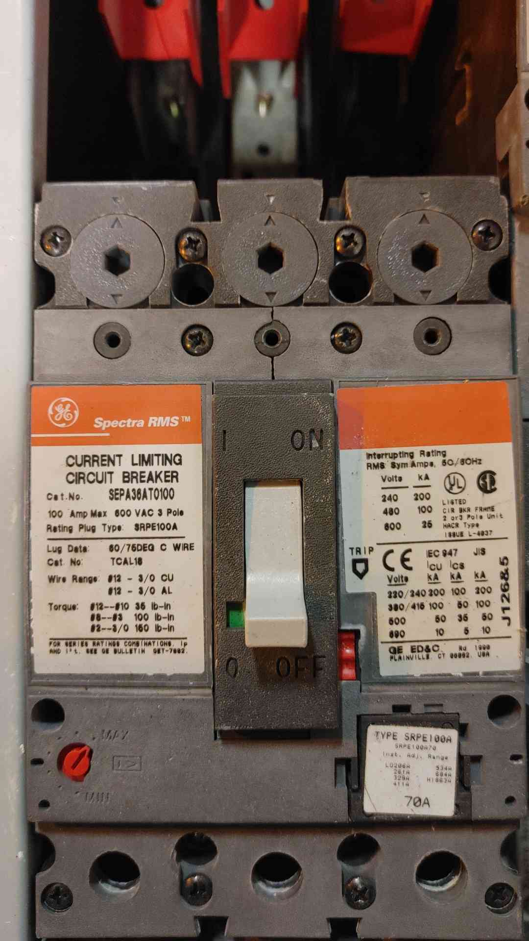 GE Spectra Panelboard 800 Amp 480V 3Ph 4 Wire 6 Breakers (108976)