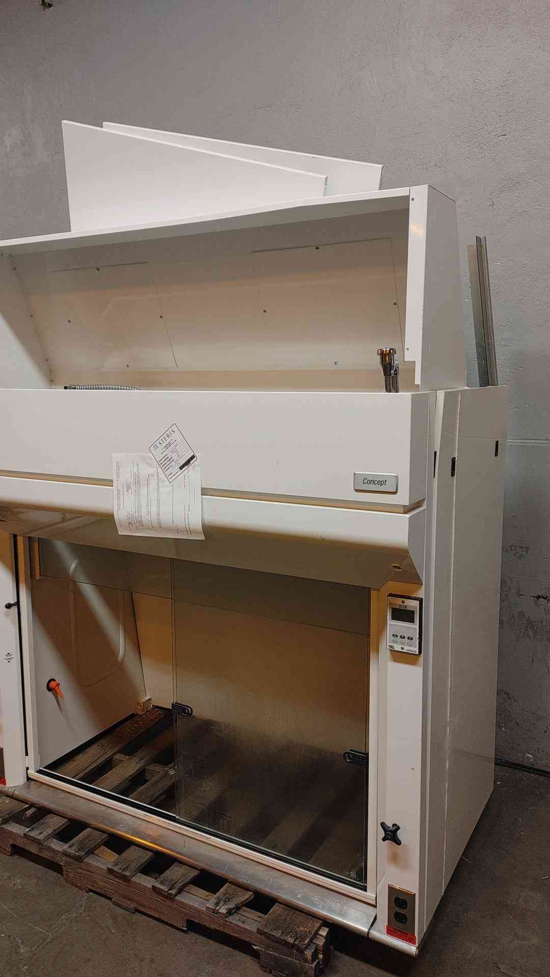 5' Hamilton Scientific Concept Chemical Fume Hood 2 Way Sash (109285)