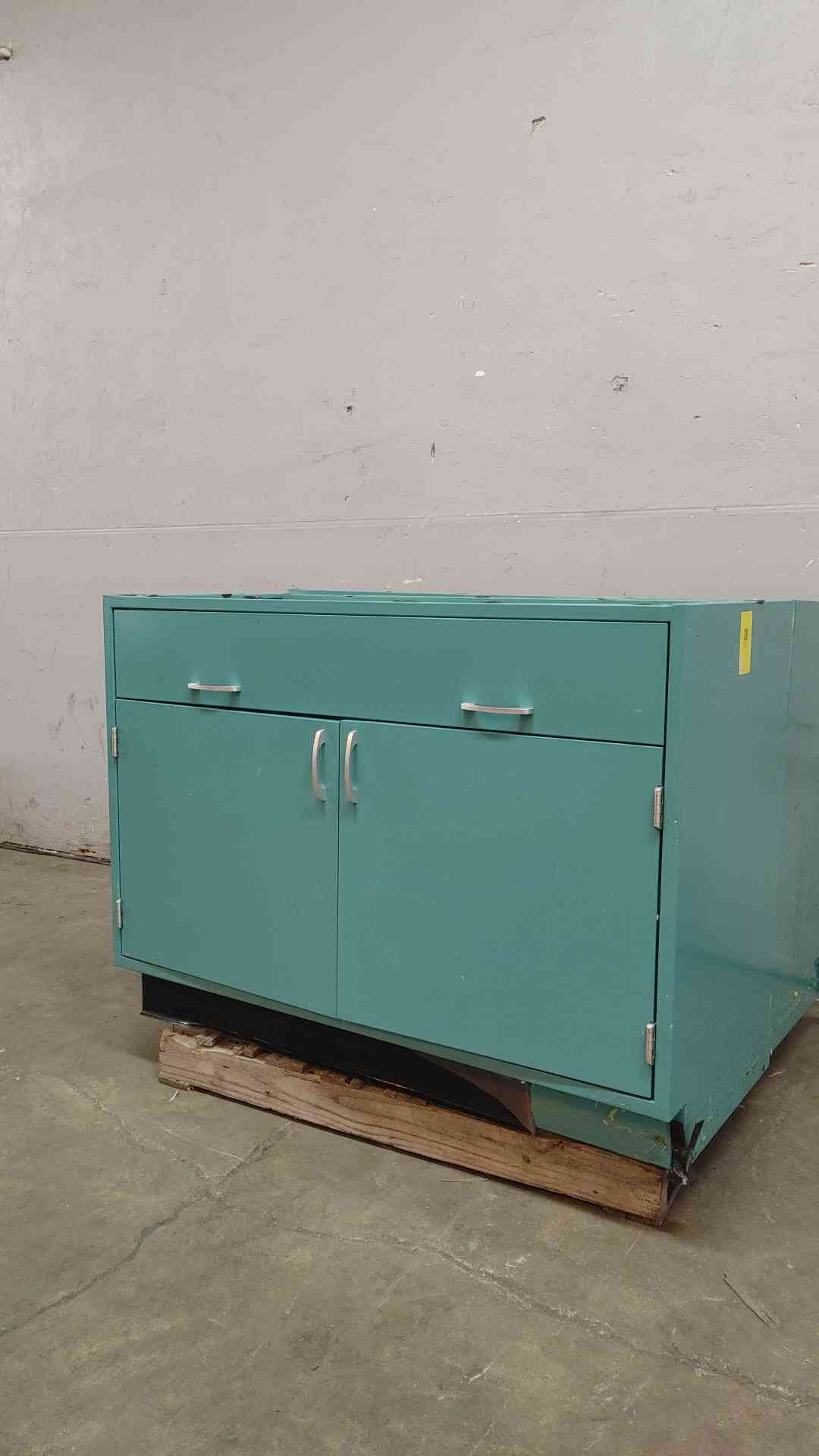 4' Kewaunee Mixed Casework (109308)