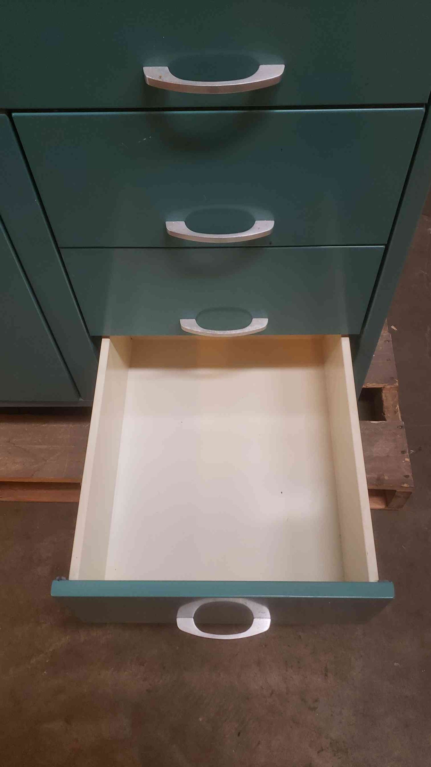 3' Kewaunee Mixed Casework (SKU: 109302)