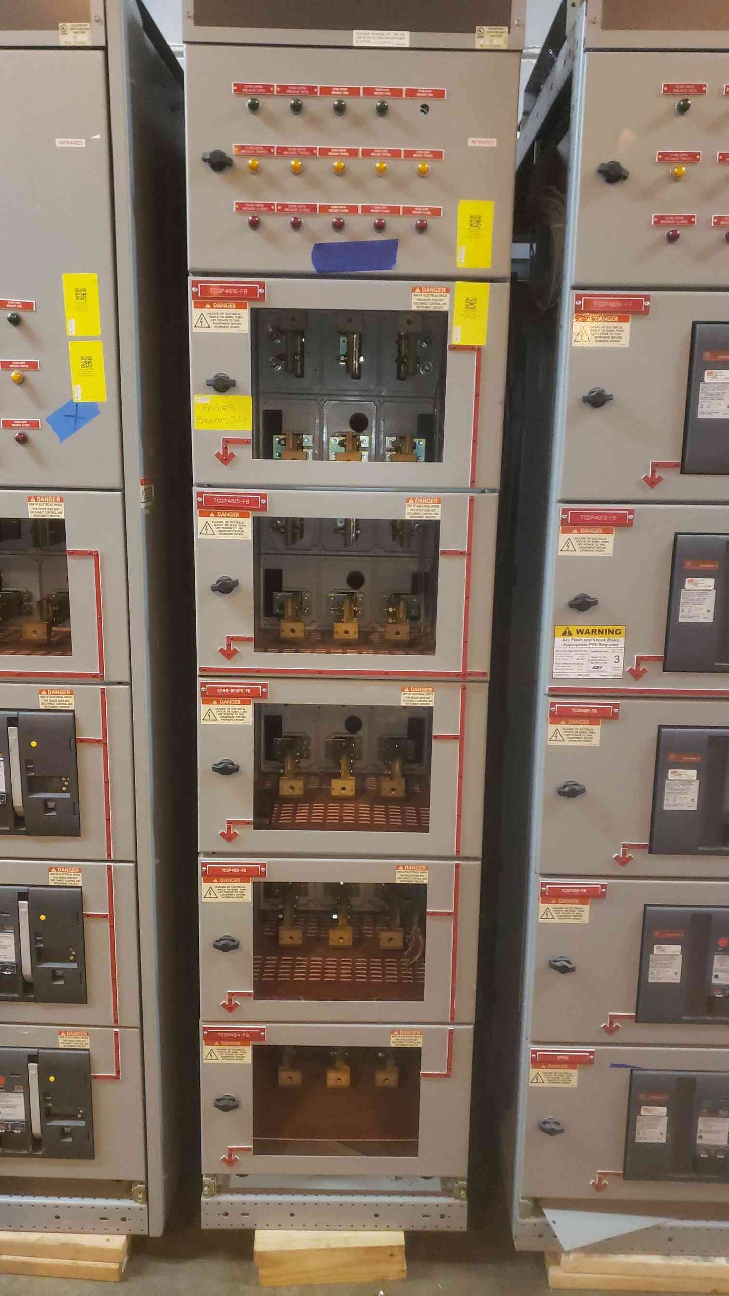 GE 4000A Power Break Switchgear Section 4 Chassis No Breakers (SKU: 109442)