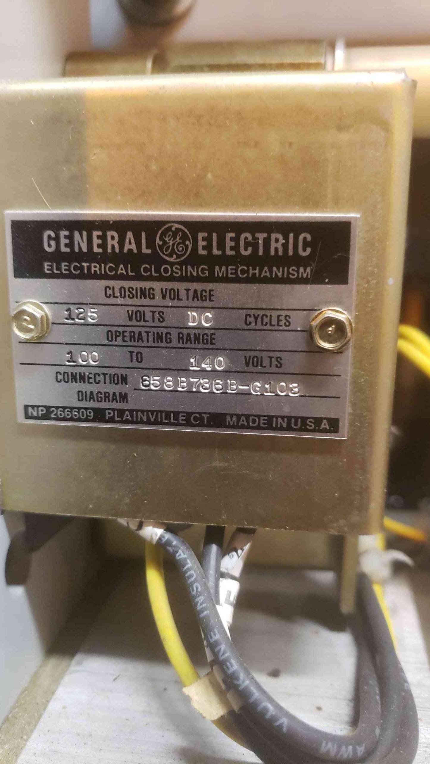 GE 4000A 635V Max Low Voltage Power Circuit Breaker AKR-8D-100-1 (SKU: 109426)