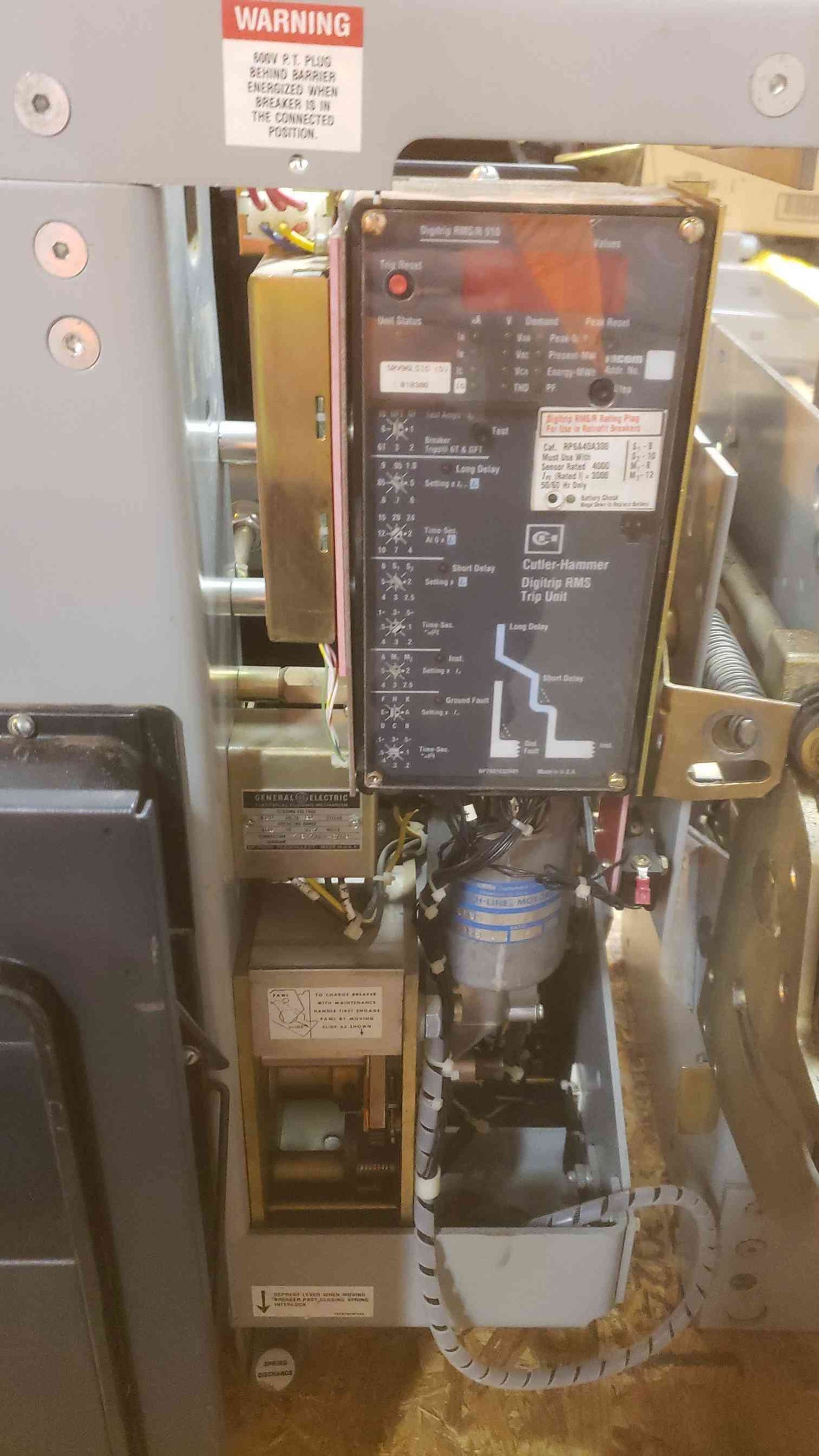GE 4000A 635V Max Low Voltage Power Circuit Breaker AKR-8D-100-1 (SKU: 109427)