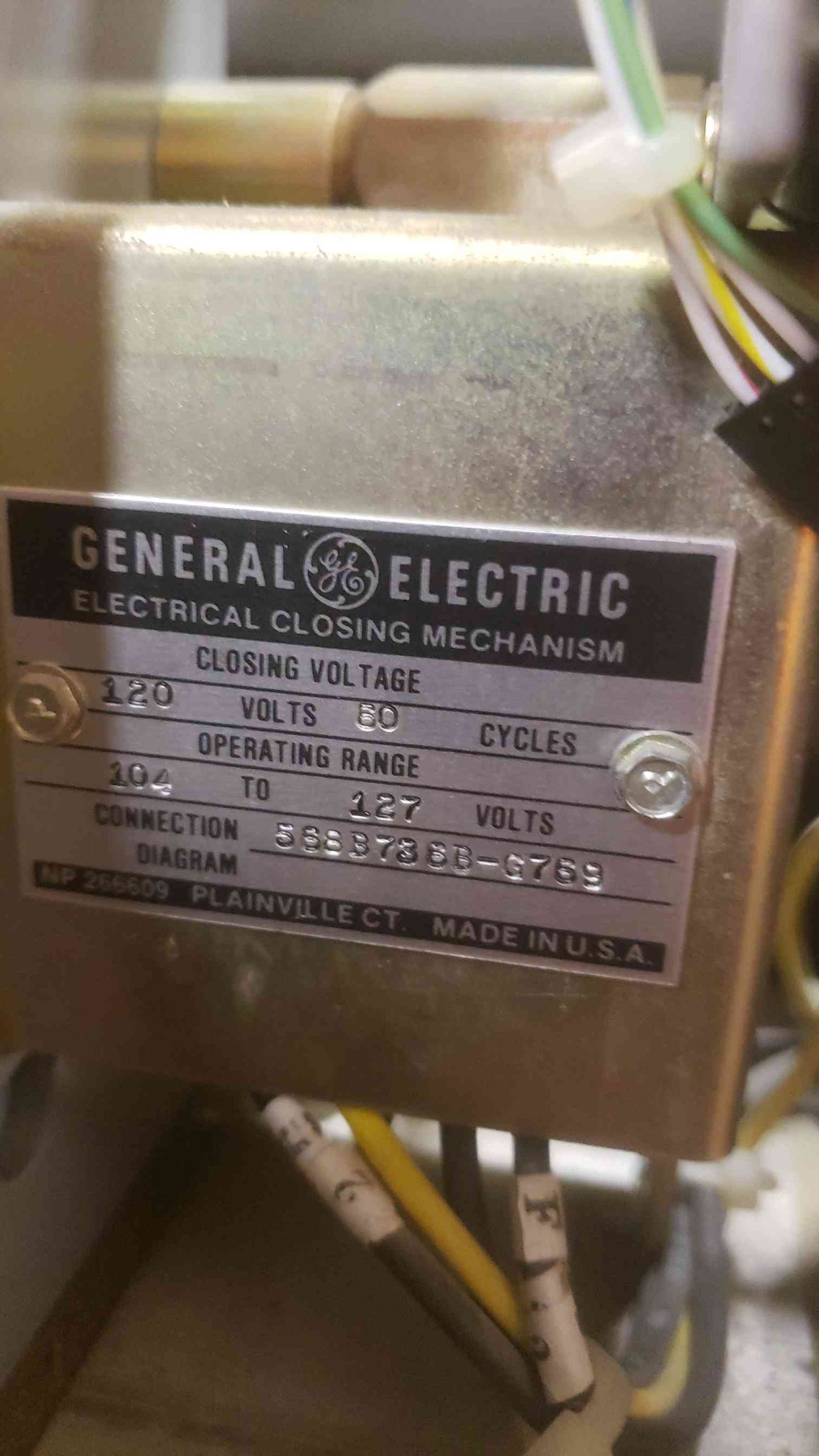 GE 4000A 635V Max Low Voltage Power Circuit Breaker AKR-8D-100-1 (SKU: 109427)