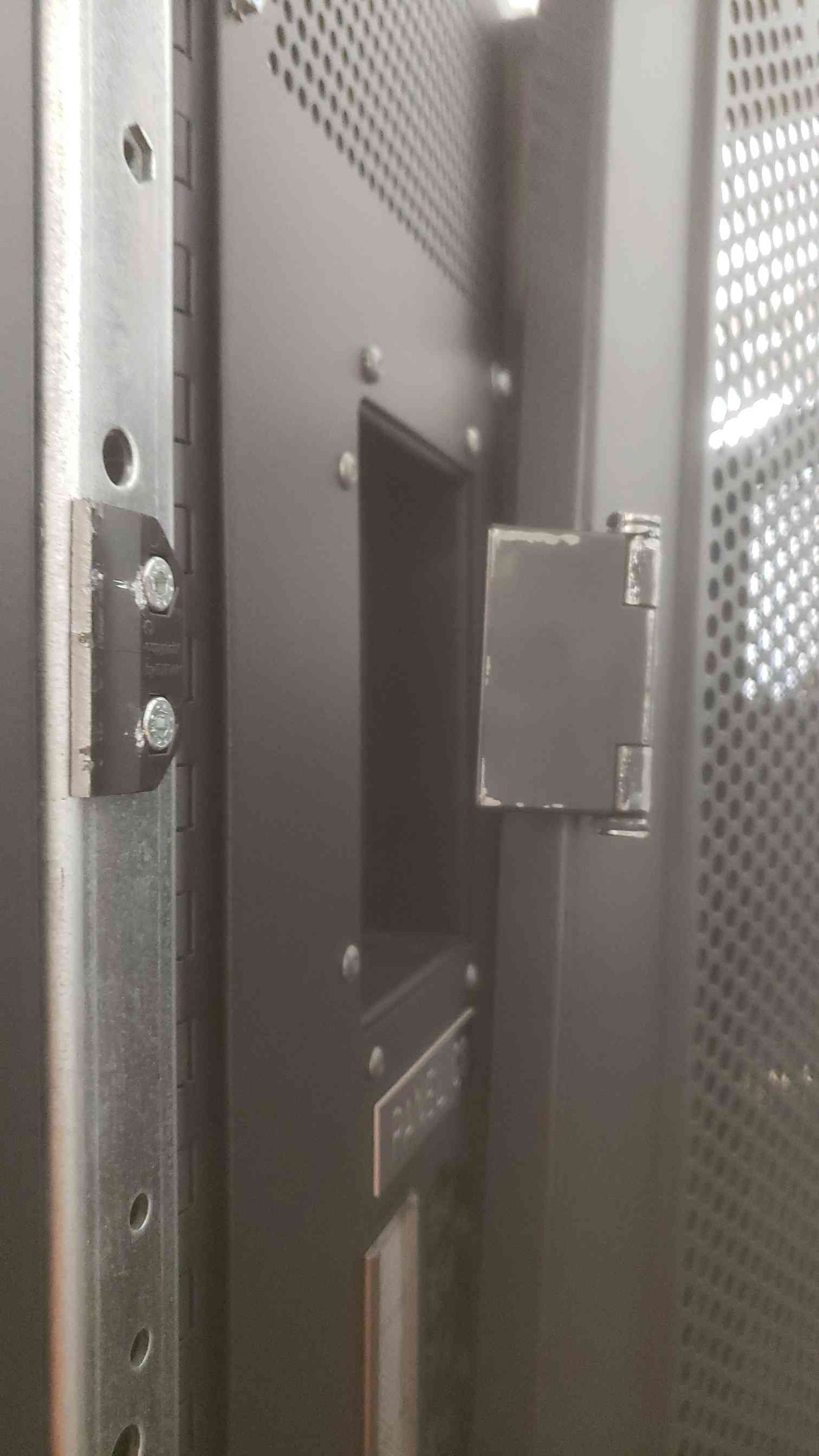 200KVA Liebert Vertiv 480V x 208/120 3PH PDU FPA20C442B (SKU: 109571)