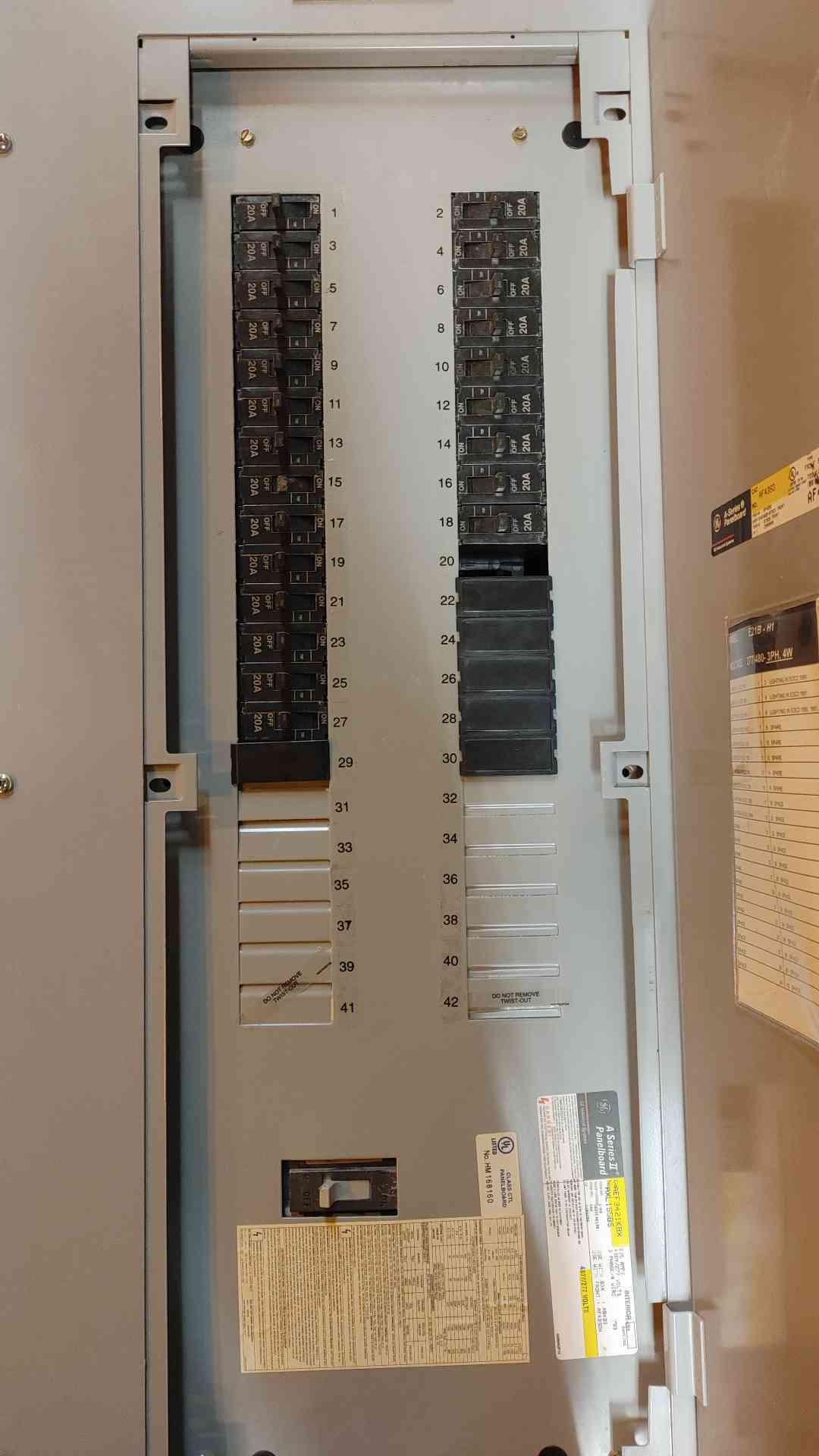 GE 277/480V 225A 3PH Breaker Panelboard AEF3421KBX with Main (SKU: 109950)