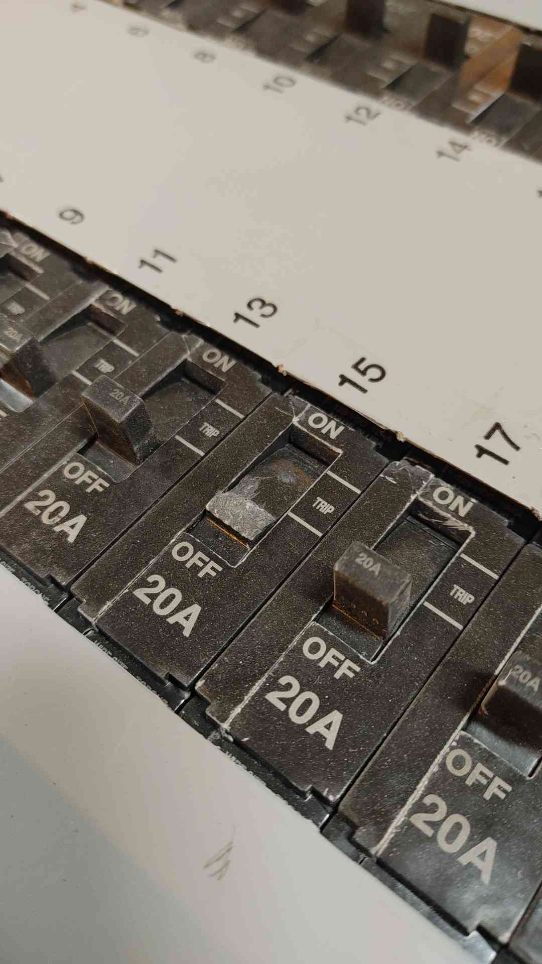 GE 277/480V 225A 3PH Breaker Panelboard AEF3421KBX with Main (SKU: 109950)