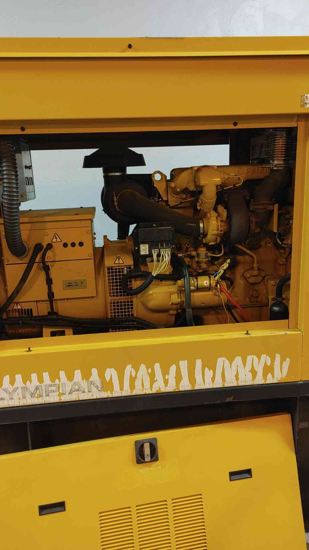 50KW Cat Olympian D50P1 480/277 1&3PH Diesel 110.8 Hrs TESTED AS-IS See Description (SKU: 110085)