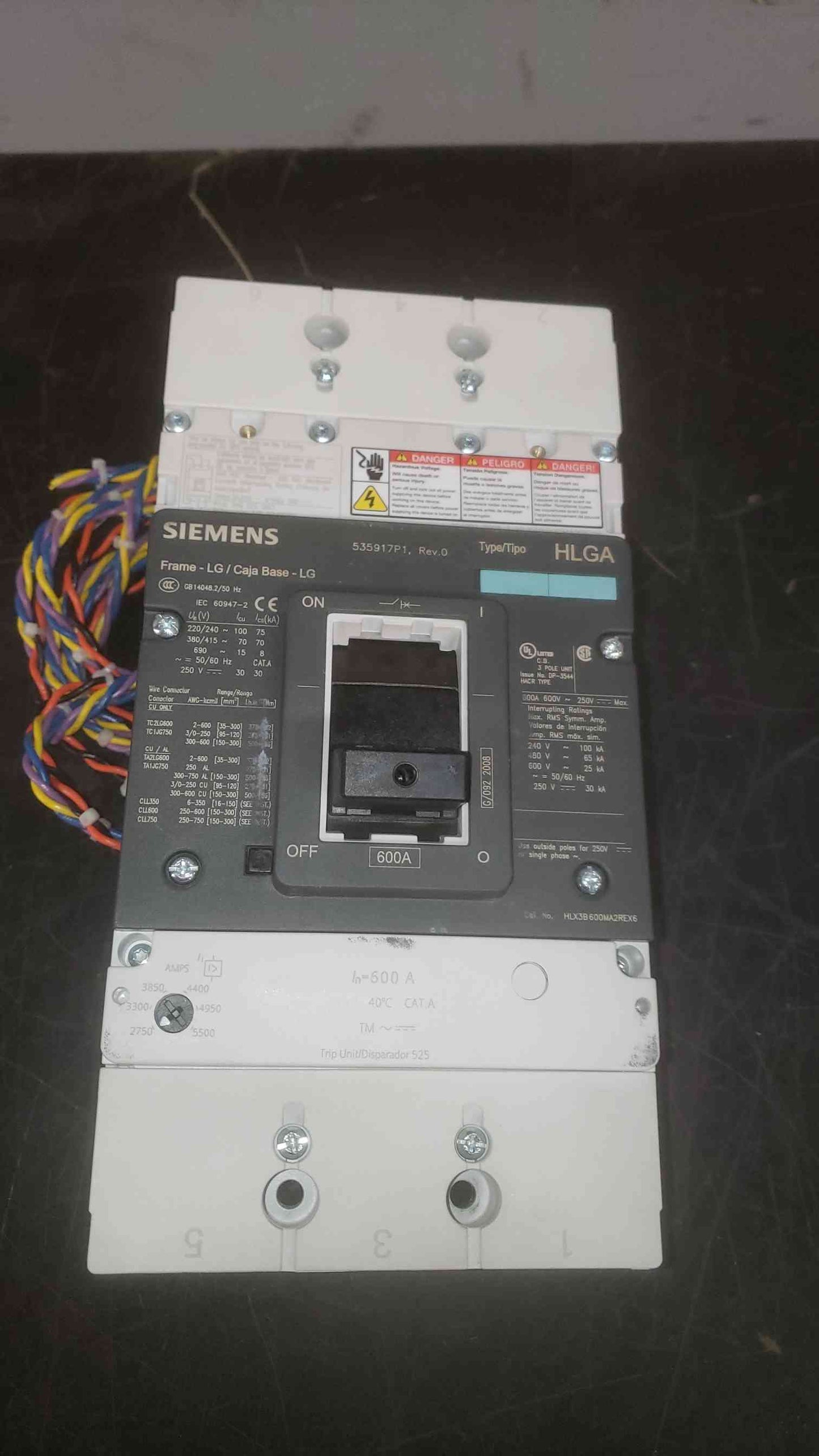 Siemens 600A 600V 3 Pole Breaker HLX3B600MA2REX6 (SKU: 110101)