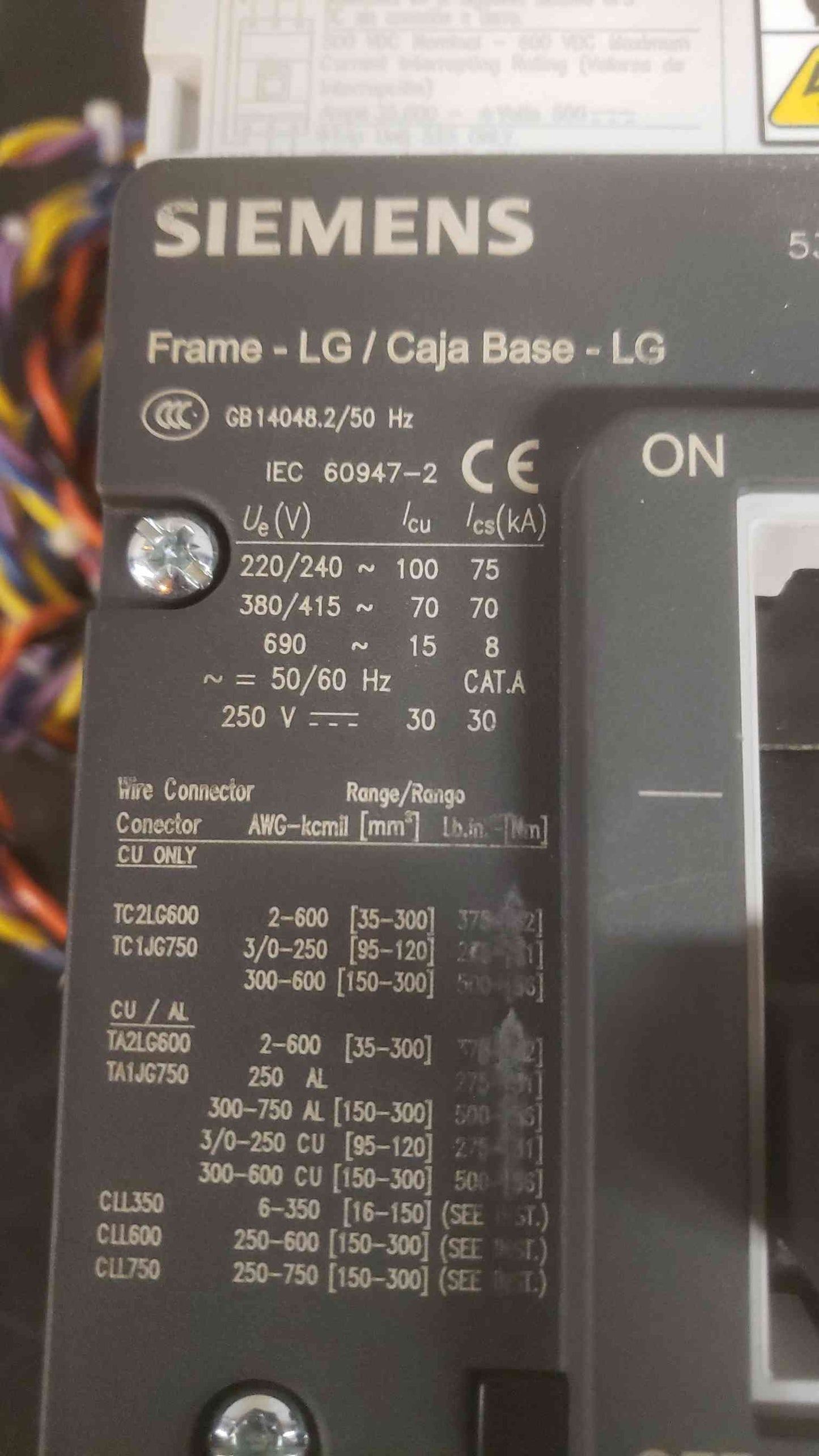 Siemens 600A 600V 3 Pole Breaker HLX3B600MA2REX6 (SKU: 110101)