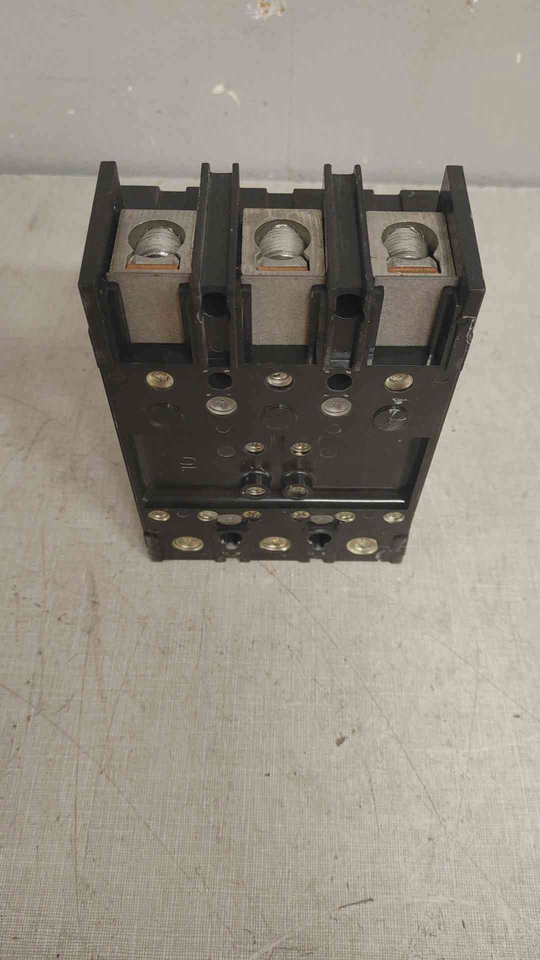 SQUARE D 100A 3 POLE 240V QB100 (SKU: 110222)