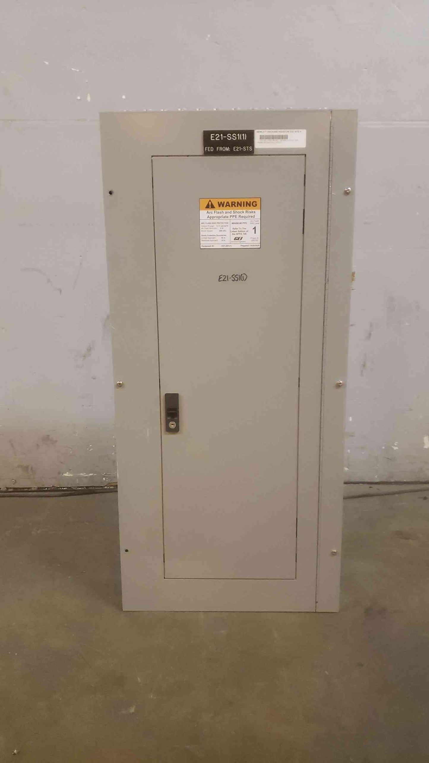 GE 120/208V 3PH 4W A-Series Panelboard AF43SD w Main(SKU: 110374)