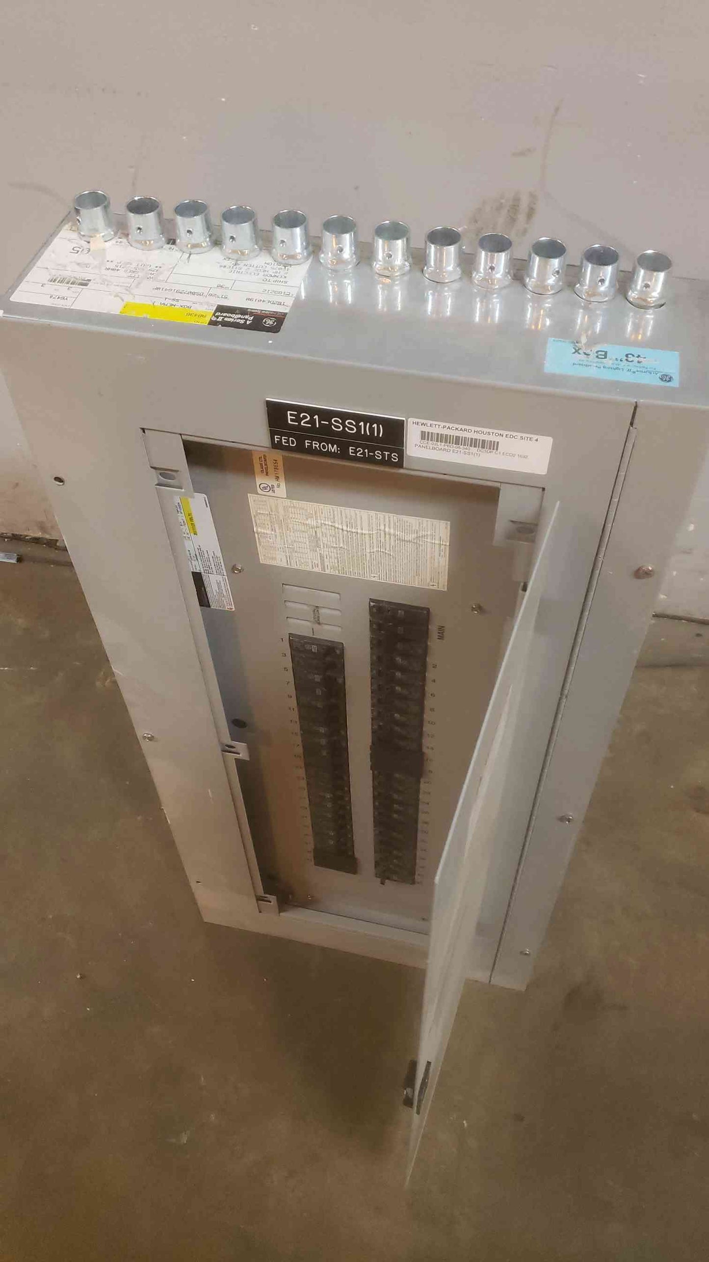 GE 120/208V 3PH 4W A-Series Panelboard AF43SD w Main(SKU: 110374)