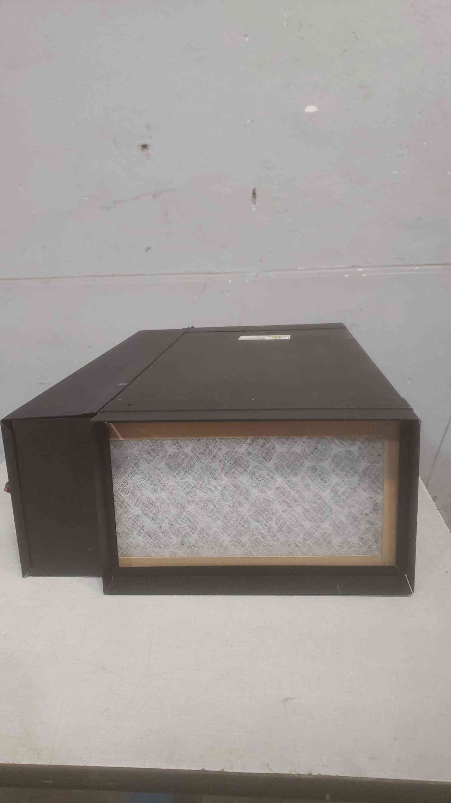Johnson Controls 277V 1PH 60Hz FlexSys Underfloor Air Distribution Module UFE-1C-27-03(SKU: 110720