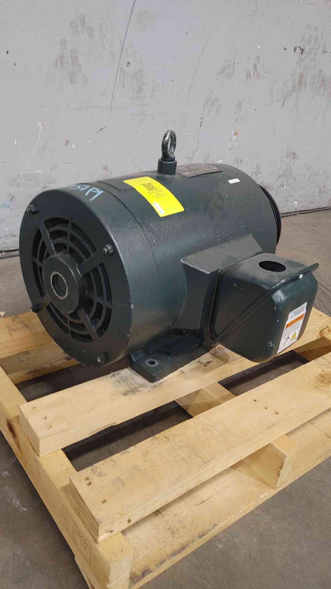 TOSHIBA 15HP 230/460V 38/19A 3PH Motor B0154DLF2UMH01 (SKU: 110731)