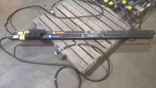 APC 21 Port 120/208V 3W PDU Strip AP8965 (SKU: 110736)