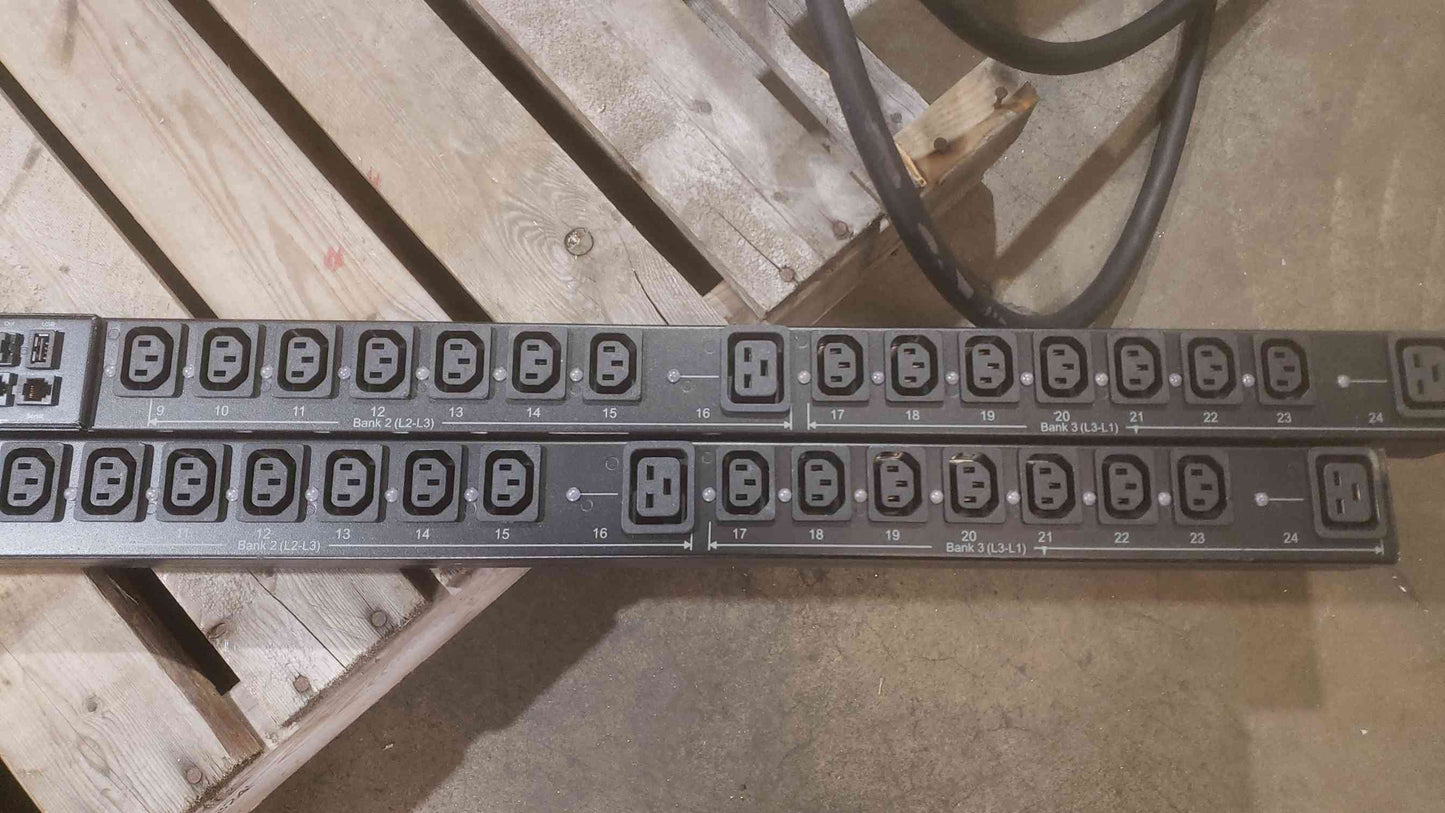 APC 21 Port 120/208V 3W PDU Strip AP8965 (SKU: 110736)