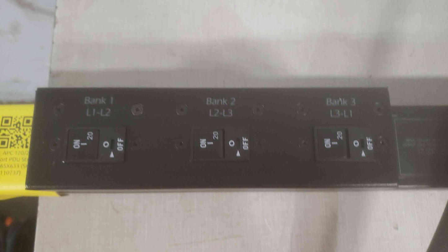 APC 120/208V 21 Port PDU Strip AP8965 X633 (SKU: 110737)