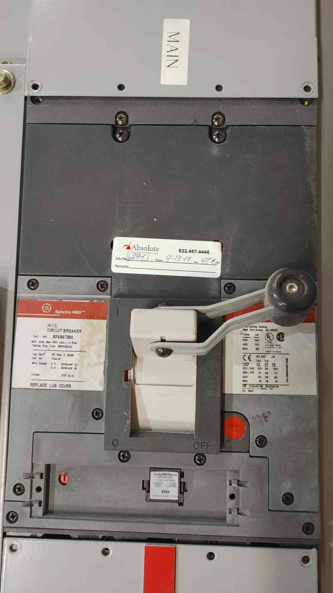 GE Spectra Series 800A 480VAC 3PH 3W Top Feed Panelboard 5 Breakers (SKU: 110772)