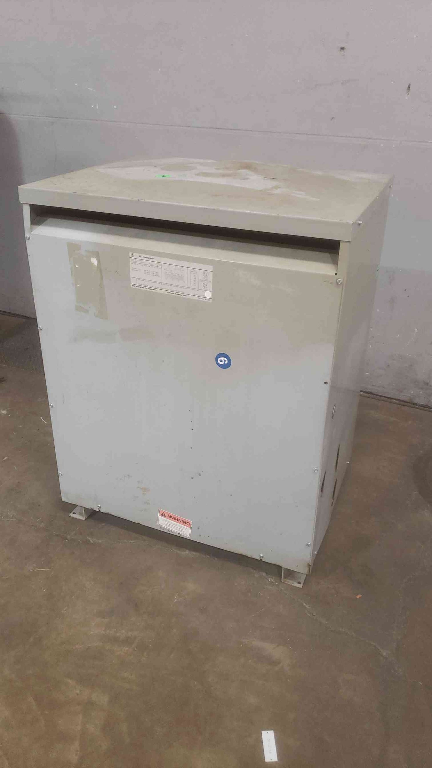 225KVA GE Transformer 60Hz 3PH 9T23Q9477 480 208/120