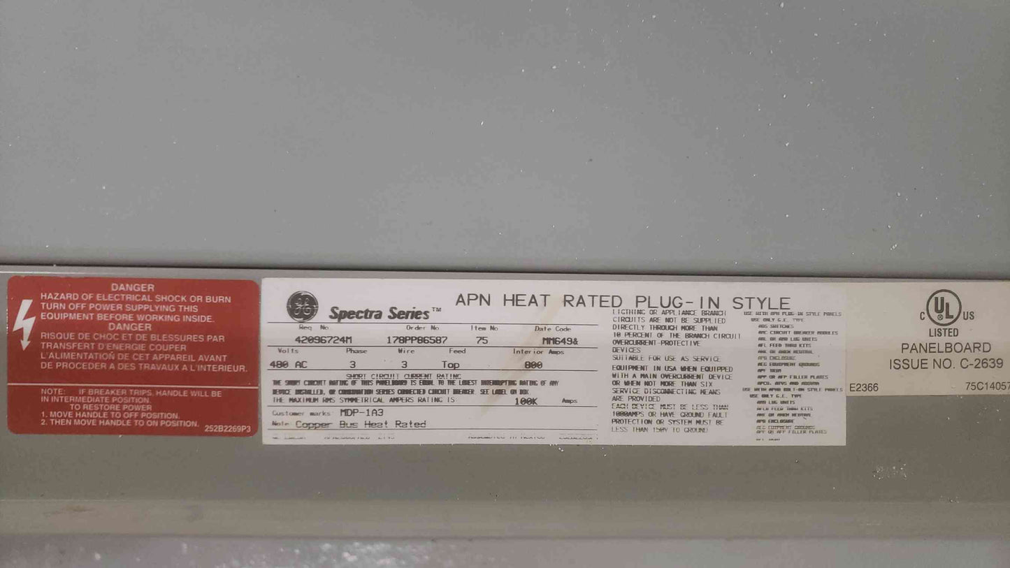GE 800A Spectra Series 480VAC 3PH 3W Top Feed Panelboard APN 3 Breaker Panelboard