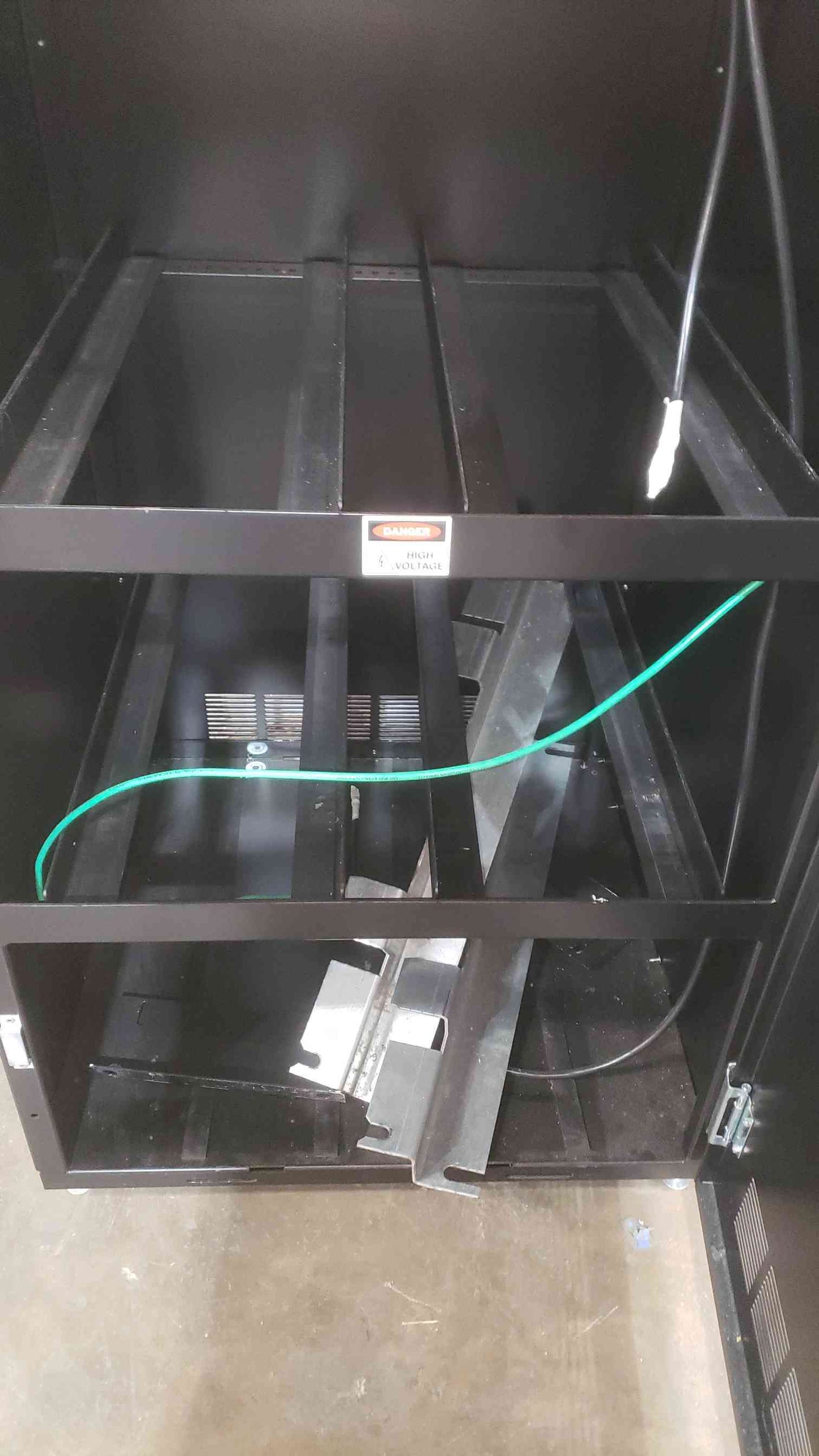 UP1133A 50KVA UPS W/ Battery Cabinet Diamond Series Mitsubishi (SKU: 110890)