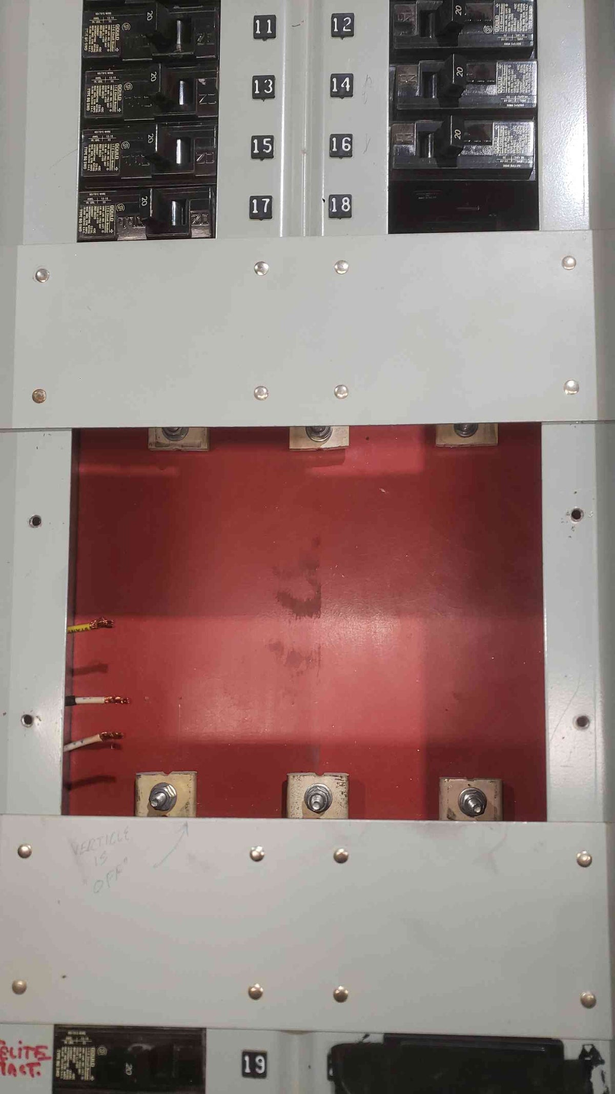 Gould I-T-E 100A Panelboard 208Y/120V 3PH 4W with ASCO 920 100 Amp Remote Control Switch & BQ Breakers (SKU: 112767)