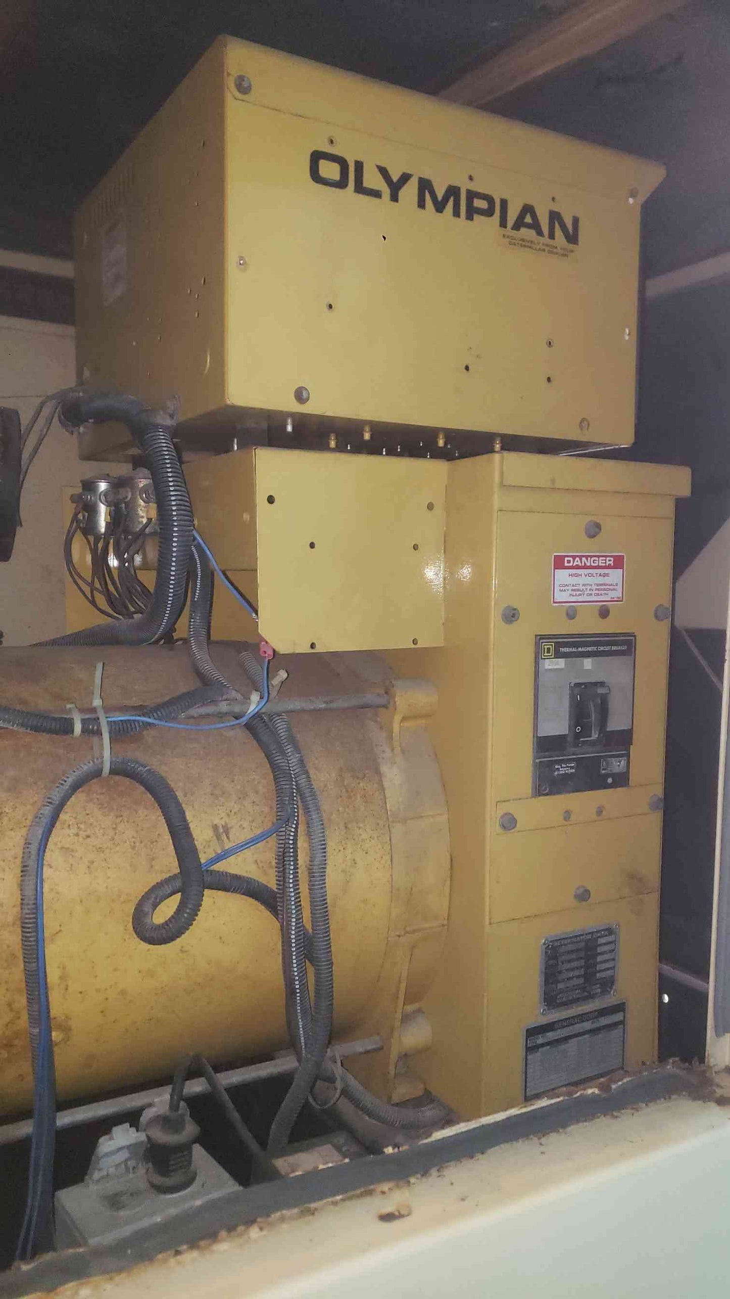 Generac 40 kW Diesel Generator 120/240V Single Phase Enclosed Subbase Tank 1067Hr
