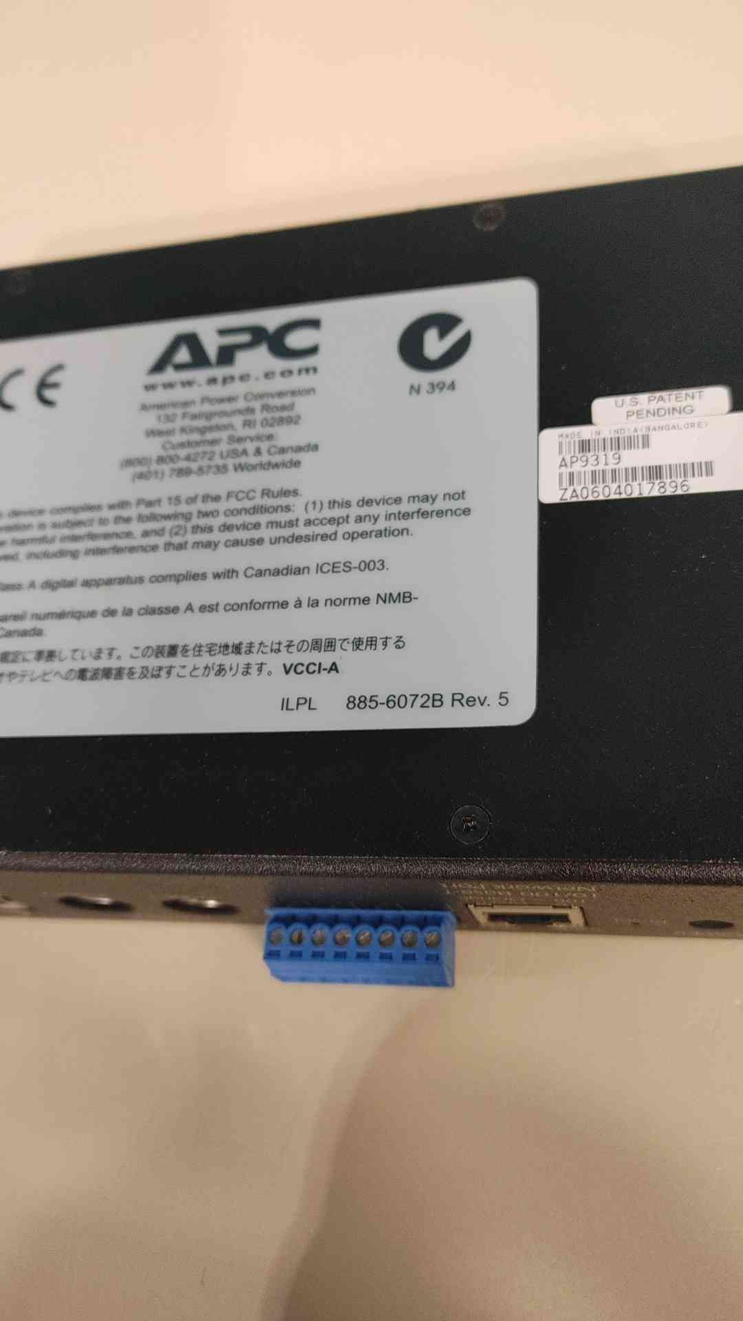 APC AP9319 Environmental Monitoring Unit 1U Rackmount EMU with 10/100 Network Port(SKU: 113011)