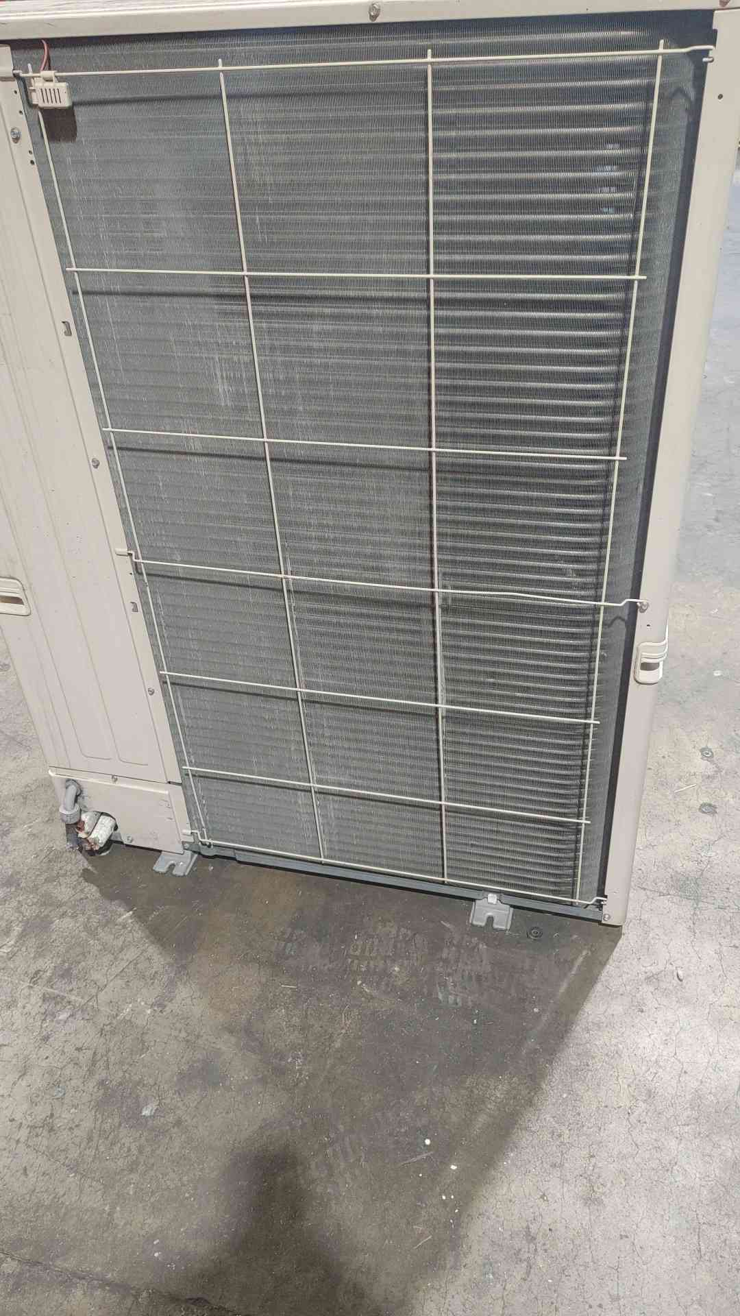 Mitsubishi PUZ-A42NKA7 42000 BTU 3.5 Ton P-Series Outdoor Heat Pump Condenser