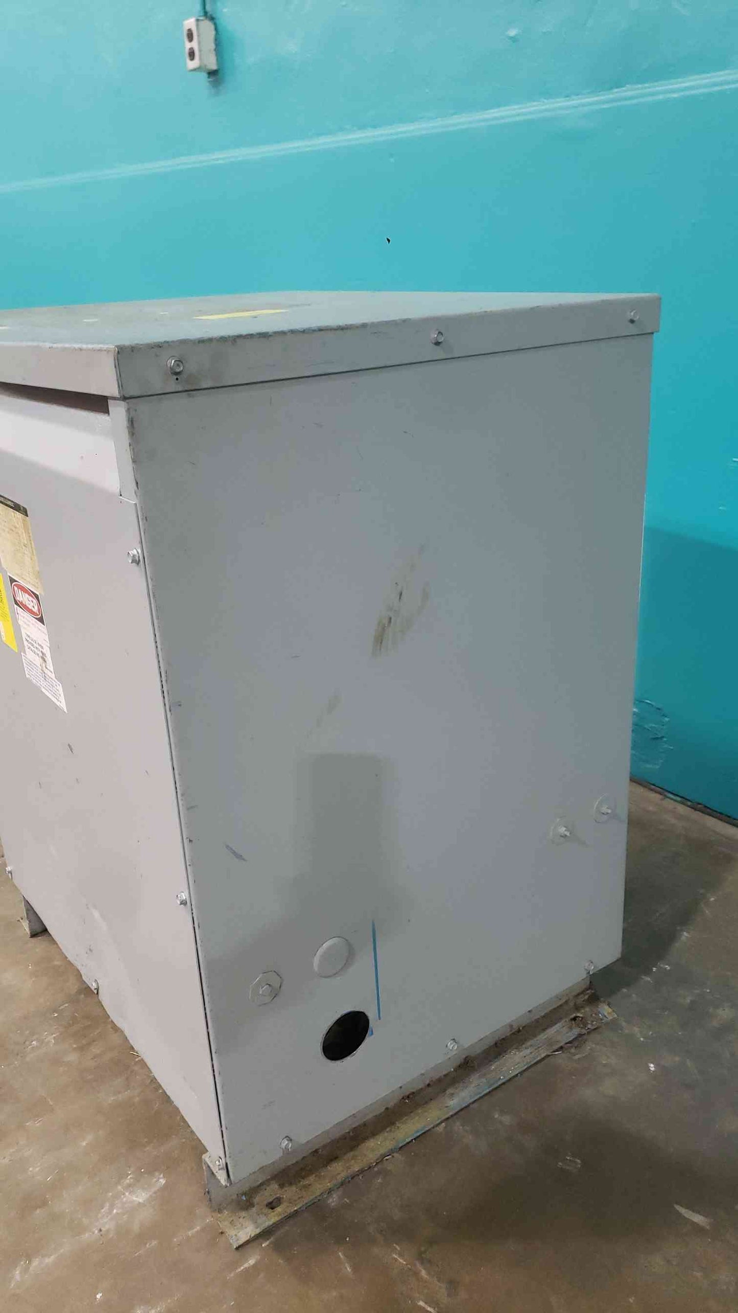 Square D 112.5 KVA Transformer 3 Phase 480V 240V Dry Type 112T6H Sorgel 113711