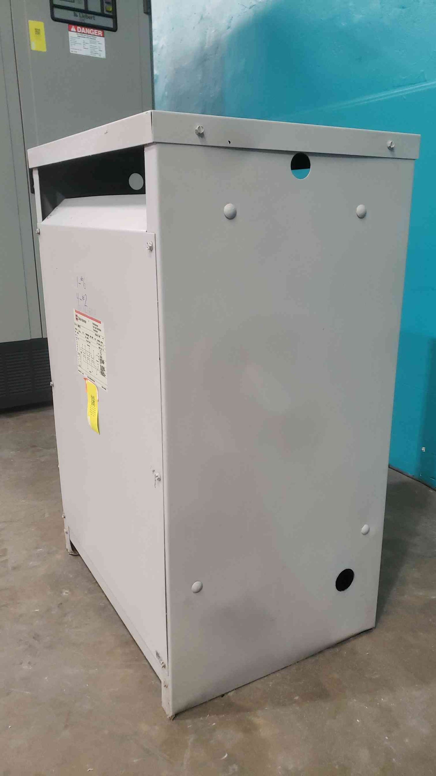 Cutler Hammer V48M47T75F 75KVA 3PH Dry Transformer 480V to 480Y/277V DT-3