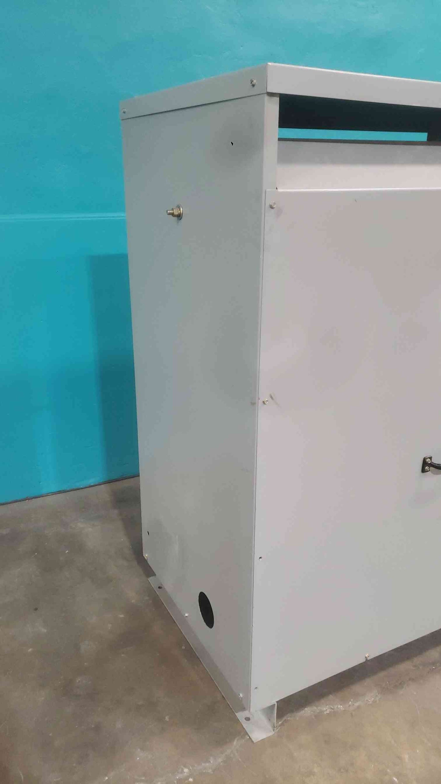 GE 300 KVA K-Factor Transformer K-13 Copper 480V to 480Y 277V 3 Phase 9T03B5250