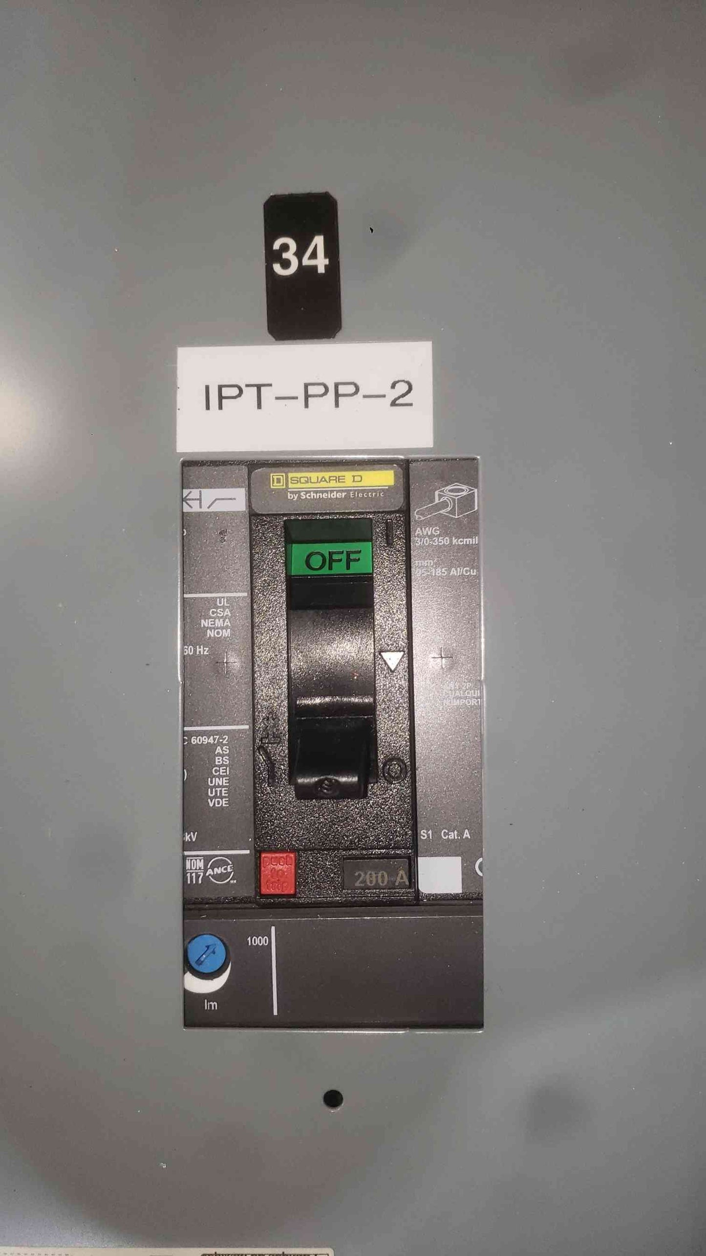 Square D NF430L4C 400A 600V 3 Phase Panelboard Panel W/ 200A 100A 30A Breakers