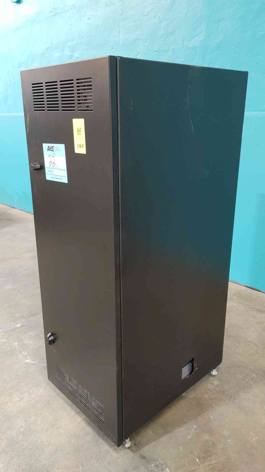 C&C Power UPS Battery Cabinet 288VDC BC16-2/24E80-020B3-090 BC16 Battery Rack