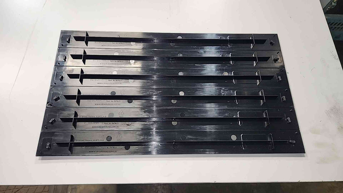 EziBlank 1U Toolless Server Rack Blanking Panels 19 Inch Box of 10 BKPNL01 New