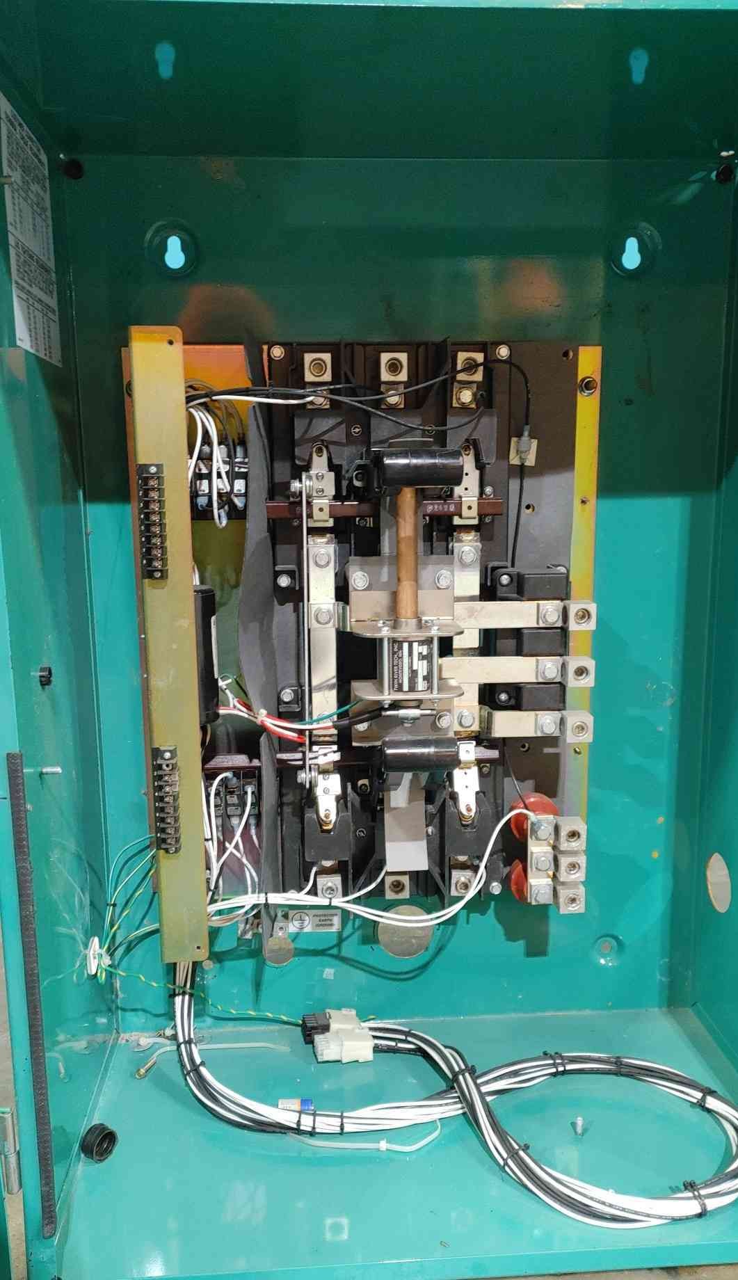 Cummins PowerCommand 150A Automatic Transfer Switch OTPC150-3296 240V 3P ATS