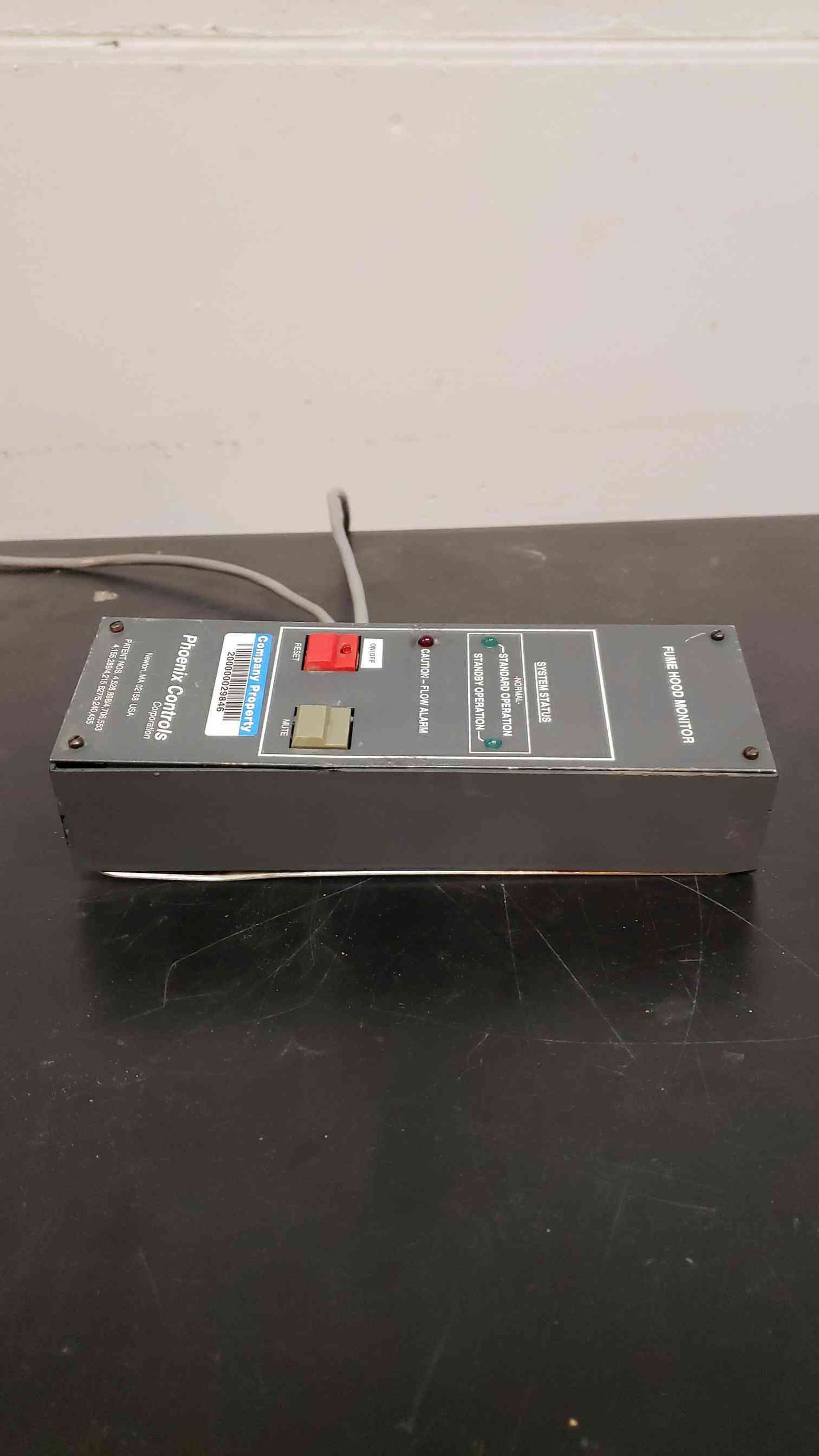 Phoenix Controls FHM510-ENG Fume Hood Monitor Display Module 15530F
