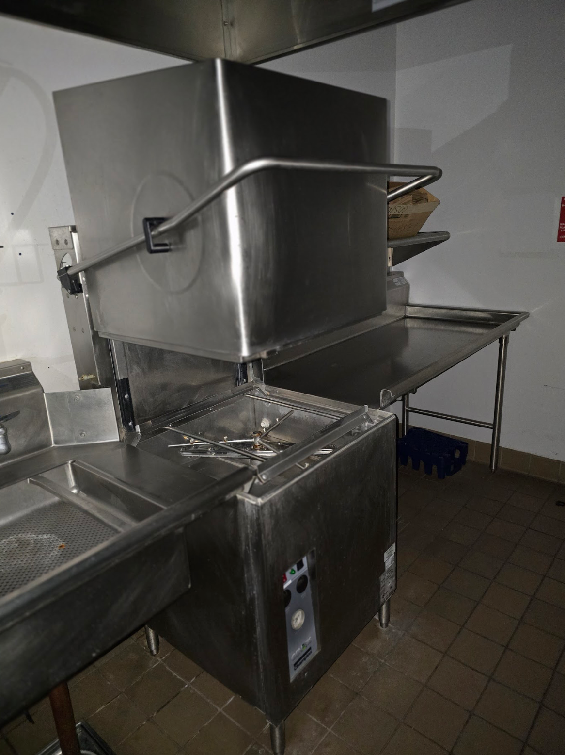 Champion Industries DH5000 Genesis Dishwasher w/ Sink Prep Set & Finish Table