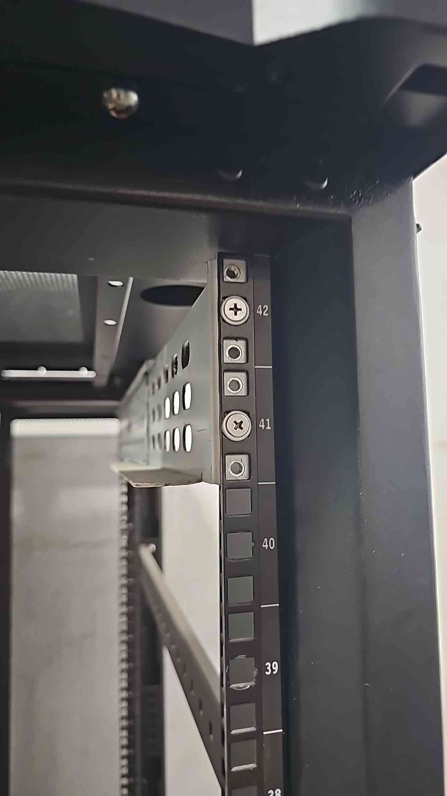 42U APC Server Rack Doors & Wheel (S6LLST2103)